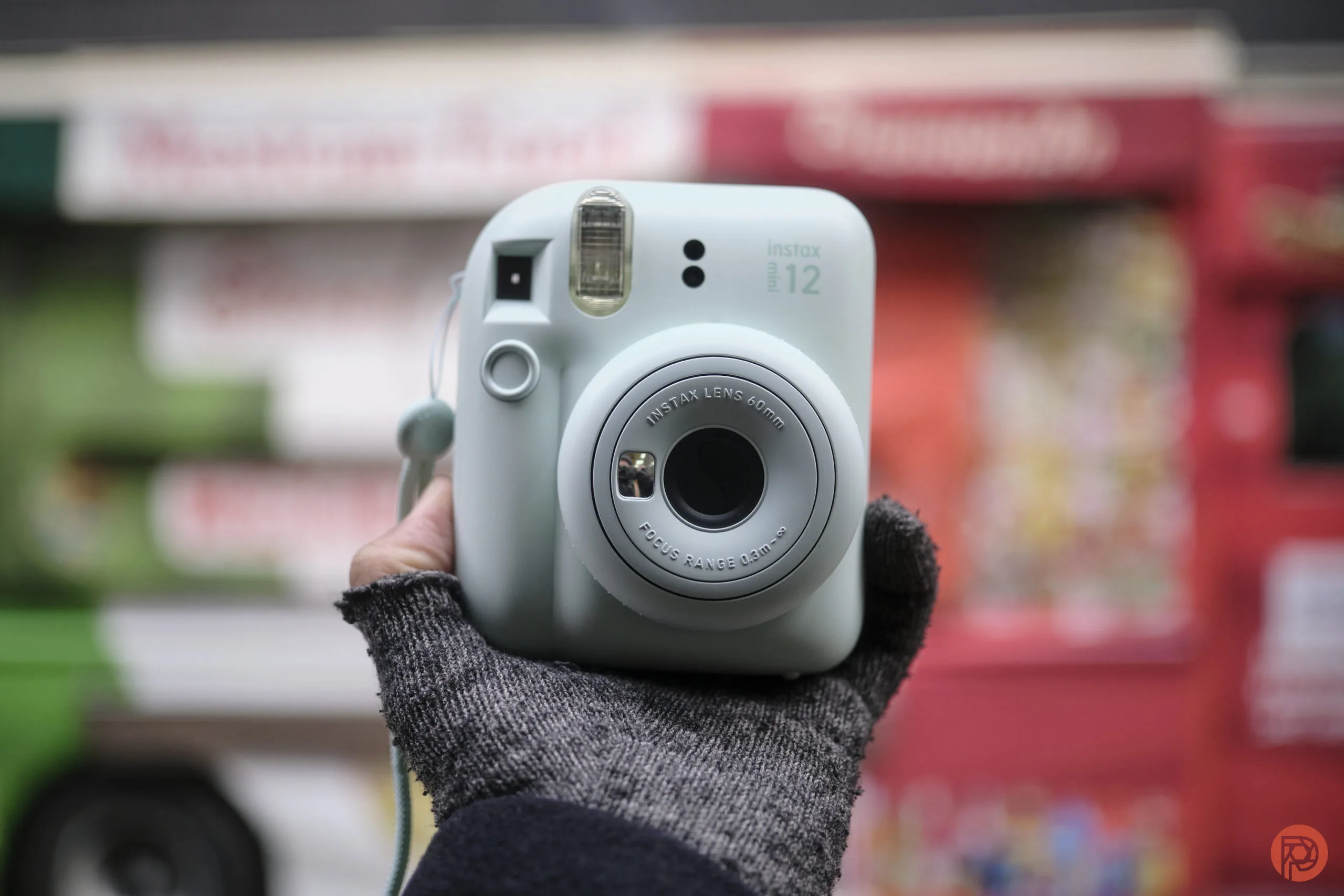 Fujifilm Instax Mini 12 Instant Camera image 2